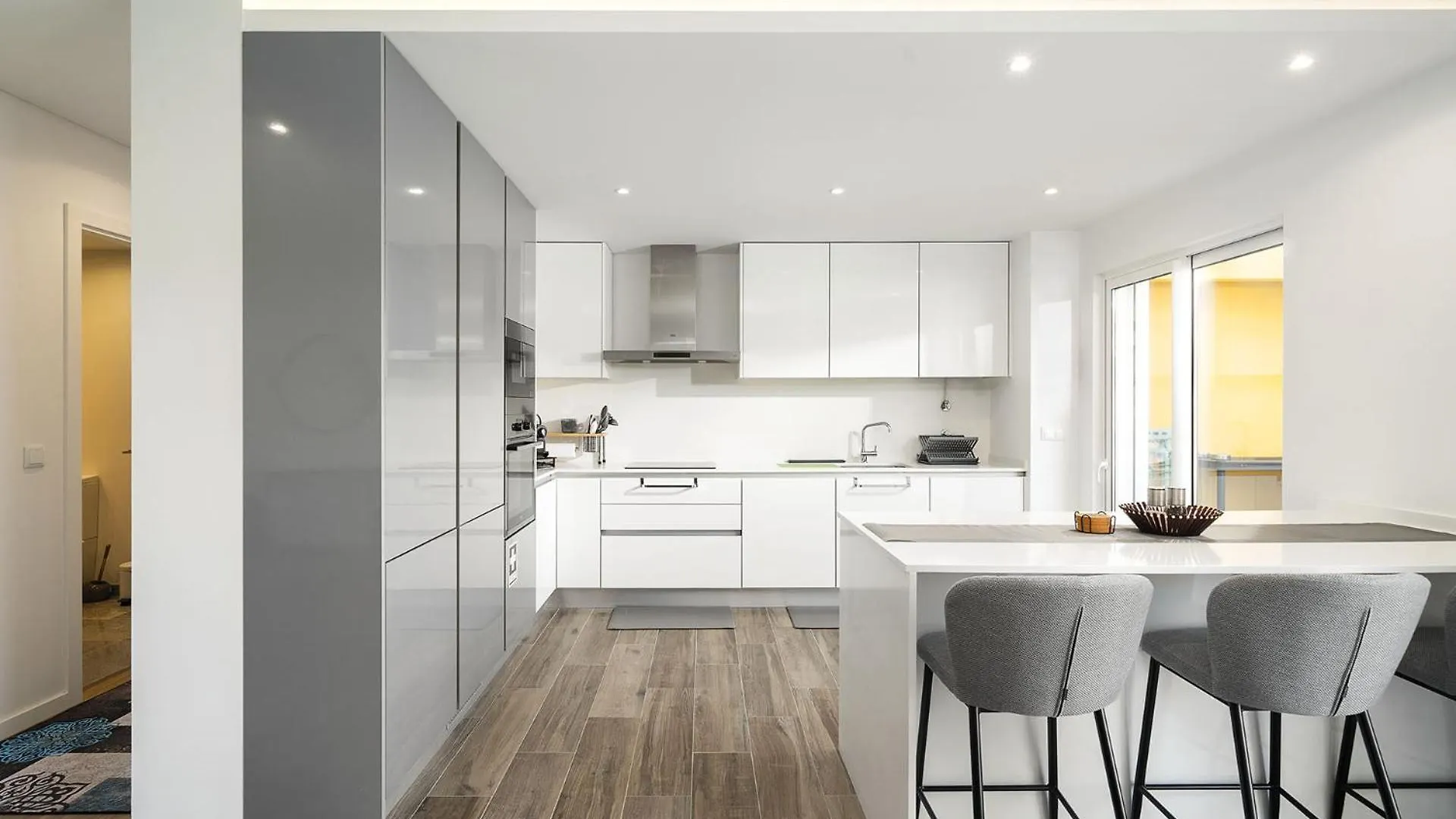 Lagos Modern 1 With Pool By Homing Apartment