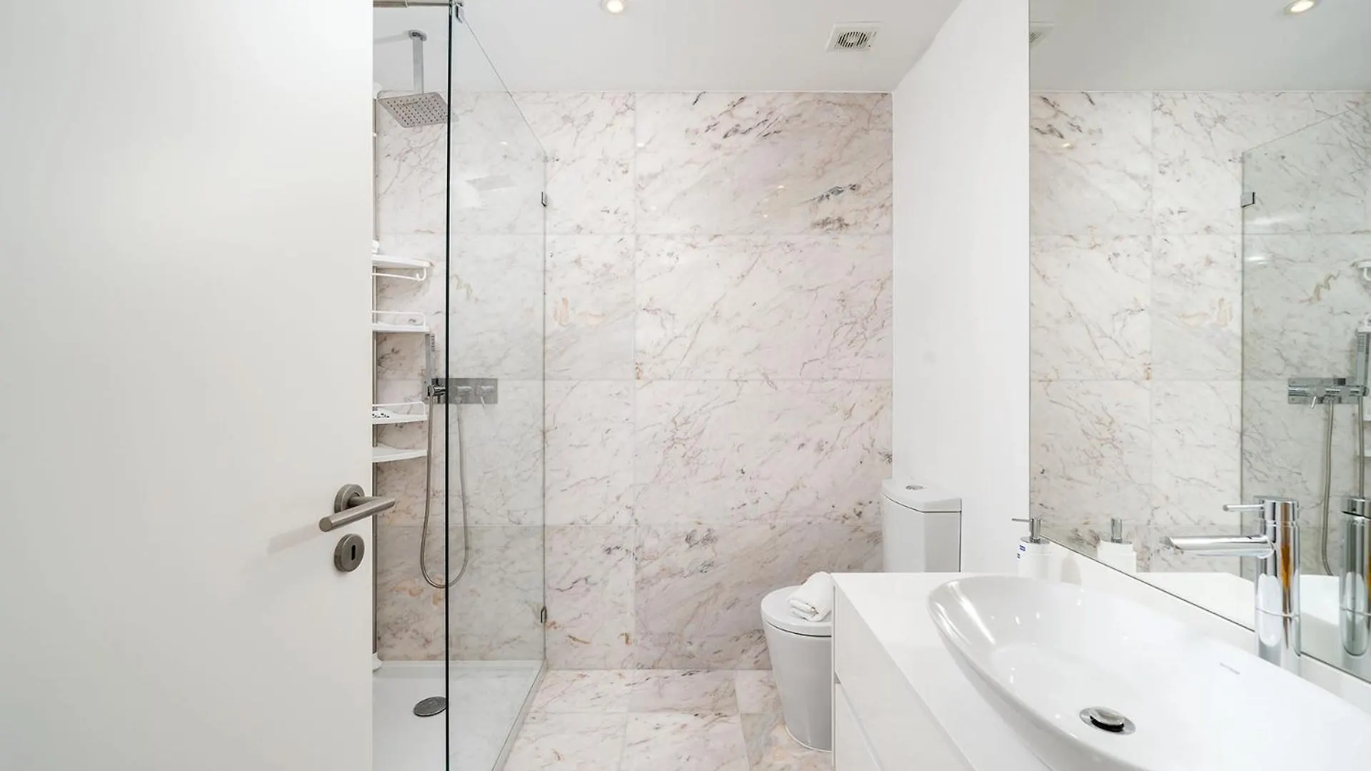 Lagos Modern 1 With Pool By Homing Apartment 0*,